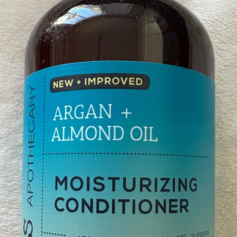 Pierre's Apothecary Moisturizing Conditioner with Argon and Almond Oil - Picture 2 of 3
